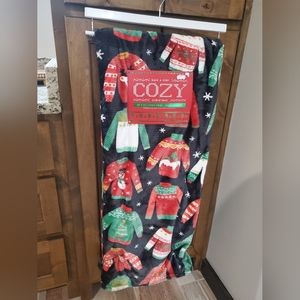 Vintage Style Christmas Sweater Blanket-NWT